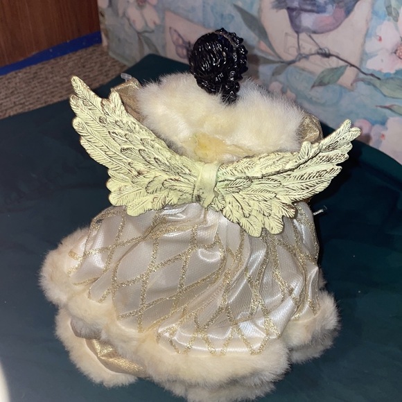 Christmas tree topper, angel with wings, holiday decor 13 x 10 - Picture 8 of 9